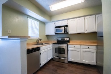 3121 Sondra Dr unit 203, Fort Worth, TX 76107 - photo 3