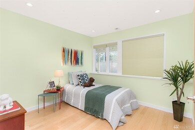 19213 Olympic View Dr, Edmonds, WA 98020 - photo 4