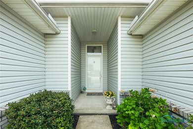 2154 Lisa Ln, Toledo, OH 43611 - photo 4