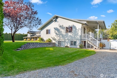 3110 1st St SE, East Wenatchee, WA 98802 - photo 4