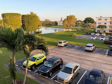 3038 Guildford C, Boca Raton, FL 33434 - photo 4