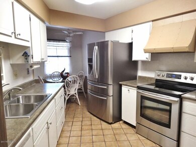 10569 W Ocotillo Dr, Sun City, AZ 85373 - photo 3