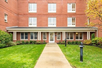 Hammonswood at Chestnut Hill unit EPH11, Chestnut Hill, MA 02467 - photo 2