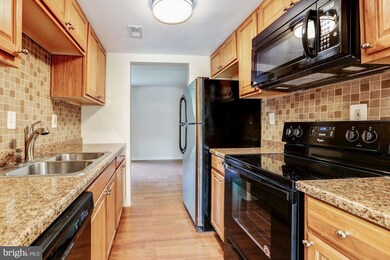 1852 Blue Jay Ct, Severn, MD 21144 - photo 6