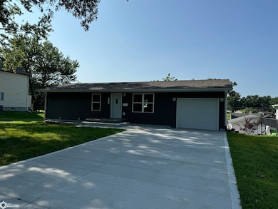 1206 W Adair St, Creston, IA 50801 - photo 2