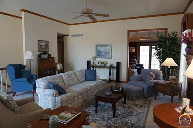 3917 SW Stonybrook Dr, Topeka, KS 66610 - photo 5