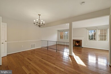 5909 Empire Way, Rockville, MD 20852 - photo 5