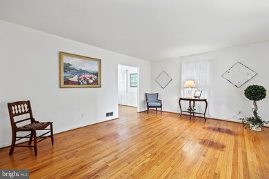 115 E Lake Dr, Annapolis, MD 21403 - photo 4