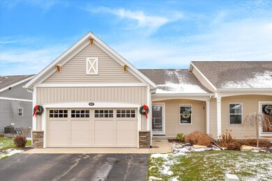 869 S Center Park Dr SW unit 18, Byron Township, MI 49315 - photo 2