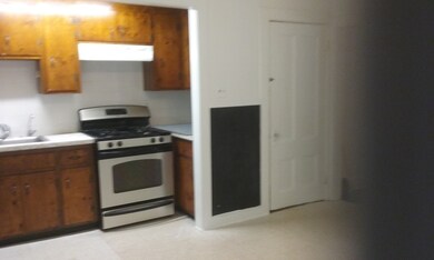 51 Clinton Place unit 51, Newton, MA 02459 - photo 6