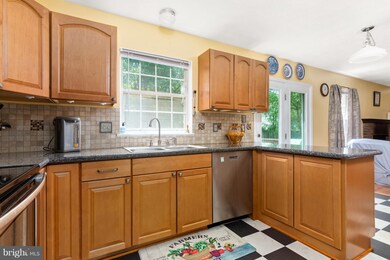 8503 Triple Crown Rd, Bowie, MD 20715 - photo 4