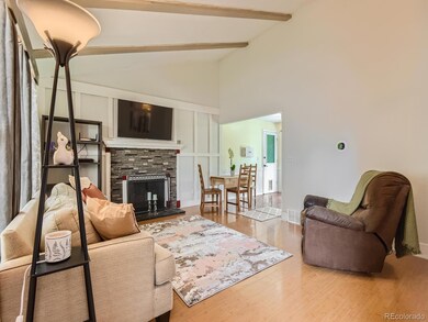 07 Living Room.jpg