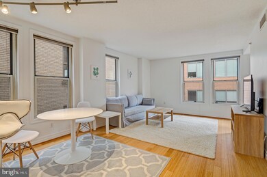 915 E St NW unit 1001, Washington, DC 20004 - photo 5