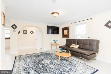 210 W 6th Ave, Ranson, WV 25438 - photo 7