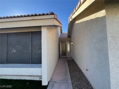 3737 Prosperity Ln, Las Vegas, NV 89147 - photo 4