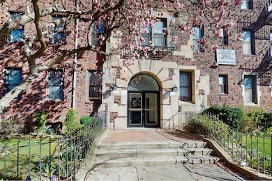 2515 Glenwood Rd unit 2E, Brooklyn, NY 11210 - photo 2