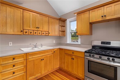 10 Branch Ave, North Smithfield, RI 02896 - photo 3