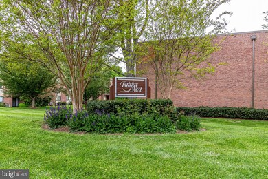 10720 West Dr unit 204, Fairfax, VA 22030 - photo 3