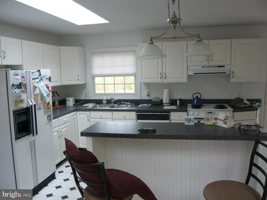 8325 Rocky Springs Rd, Frederick, MD 21702 - photo 3