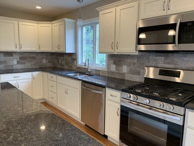 16 Angelo St, Springfield, MA 01119 - photo 2