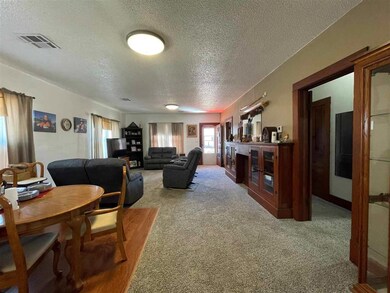 842 E 2nd St, Cushing, OK 74023 - photo 6