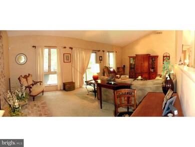 5225 Stoudts Ferry Bridge Rd, Reading, PA 19605 - photo 4