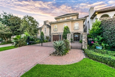 Welcome home to this stunning lock and leave Patio Home conveniently located inside the loop tucked away on a private and secluded street.