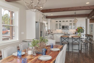 112 Badger Trail S Saville 3