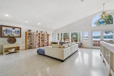 640 Highway 96 W, Saint Paul, MN 55126 - photo 3