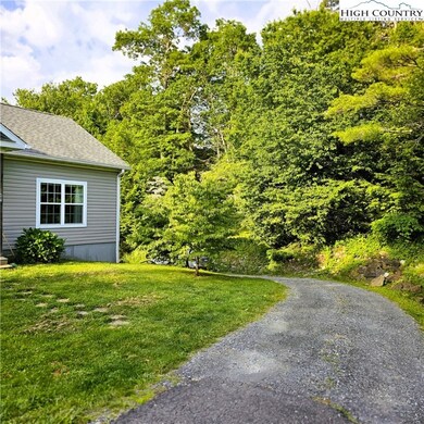 104 Daydreams Ln, Deep Gap, NC 28618 - photo 4