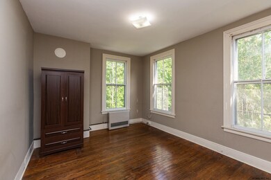 64 Thompson St, Troy, NY 12180 - photo 7