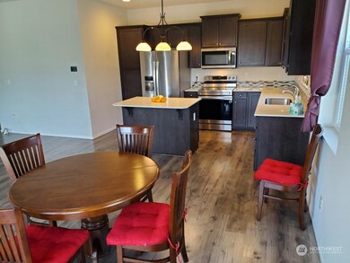 830 Maple Ln SW unit L-60, Orting, WA 98360 - photo 6