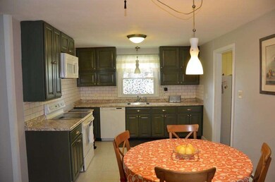 39 Lynn St, Lawrence, MA 01843 - photo 4