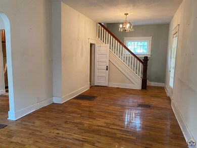 1829 SW 2nd St, Topeka, KS 66606 - photo 6
