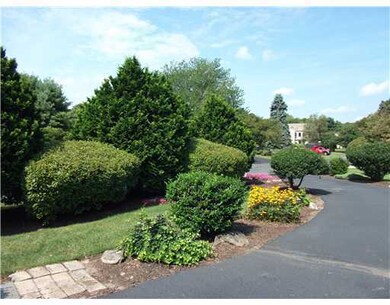 54 Wyndcliff Dr, Saunderstown, RI 02874 - photo 4