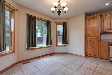 795 E Roubidoux St, Nixa, MO 65714 - photo 7