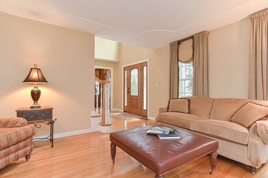 34 Wilson St, Hopkinton, MA 01748 - photo 4