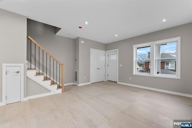 743 Kingsland Ave, Ridgefield, NJ 07657 - photo 5