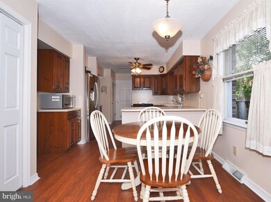 7702 S Cove Rd, Sparrows Point, MD 21219 - photo 3