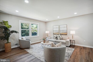 6806 Stoneybrooke Ln, Alexandria, VA 22306 - photo 5