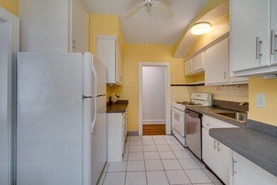 11 Monmouth Ct unit 2, Brookline, MA 02446 - photo 7