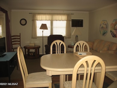 5747 Flying M Dining to Family Room