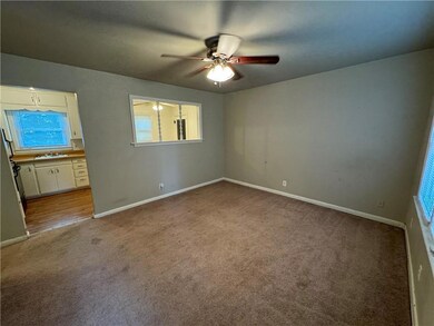 1110 SW Circle Dr, Parsons, KS 67357 - photo 2