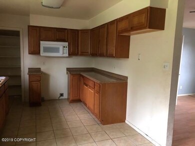 111-154923 Kitchen Additional Angle