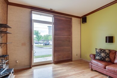 1609_Long_St_007