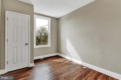 4614 Pall Mall Rd, Baltimore, MD 21215 - photo 4