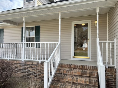 355 W Doak Rd, Manchester, TN 37355 - photo 6