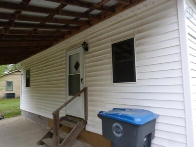 1602 Summer St, Manchester, TN 37355 - photo 2