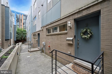 927 N Front St unit 3, Philadelphia, PA 19123 - photo 3