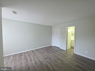 18533 Boysenberry Dr, Gaithersburg, MD 20879 - photo 4